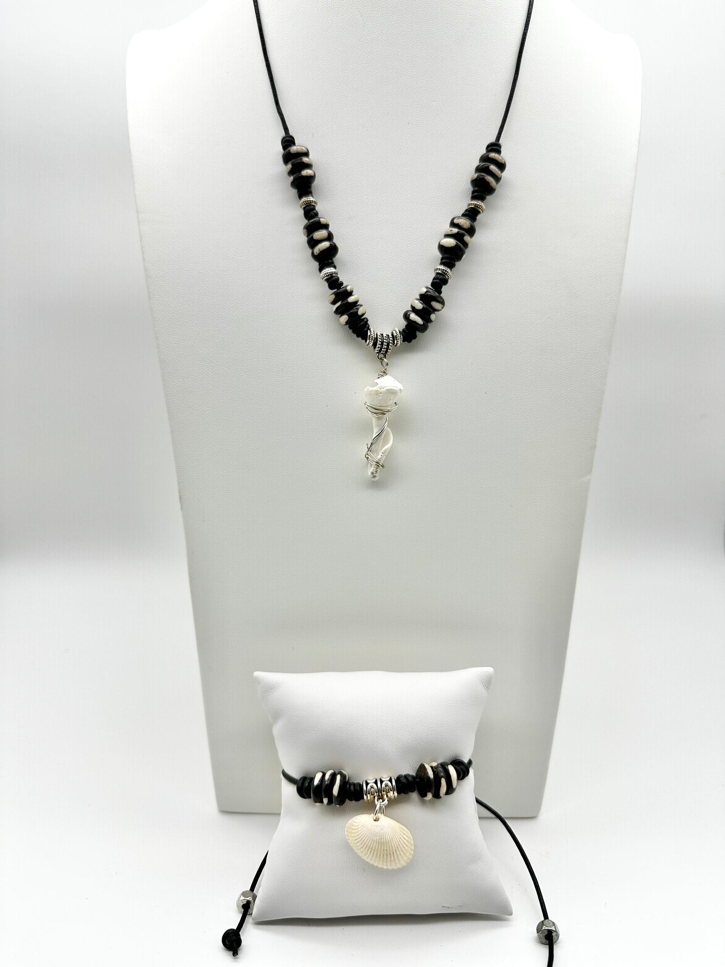 Black and Bone Shell Jewelry Set