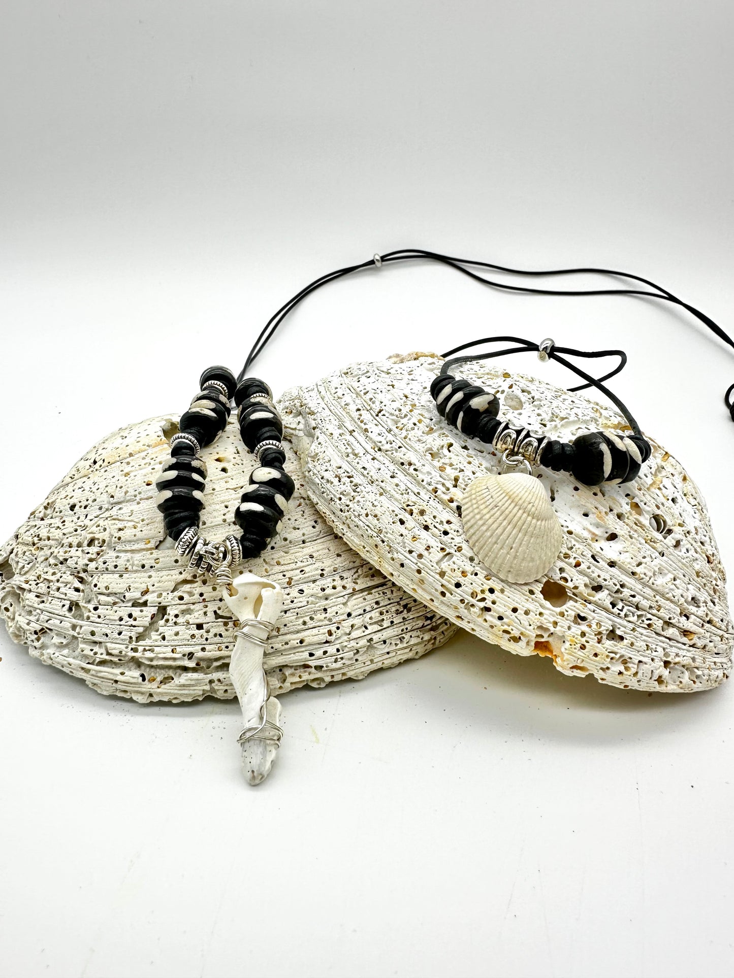 Black and Bone Shell Jewelry Set
