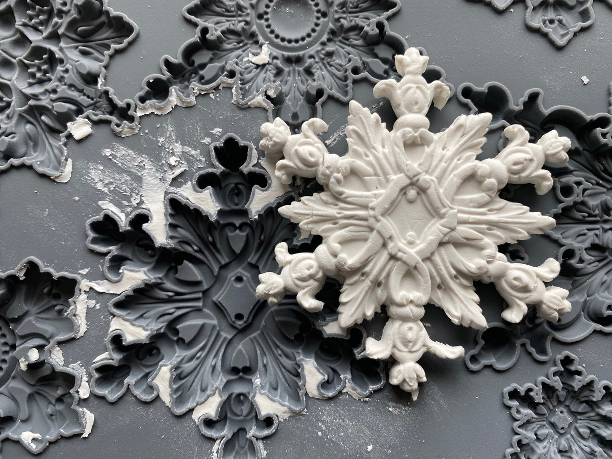 Snowflakes Mould | 6” x 10”